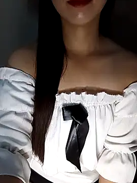 Snapshot of Fiona_2026 chatting on May 2026 02:13:02 AM Fiona 2026 online show from May 2026 02:13:02 AM