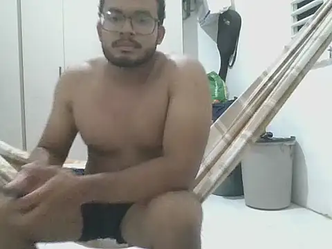 gatinho sexy online show from March 2026 04:20:02 AM