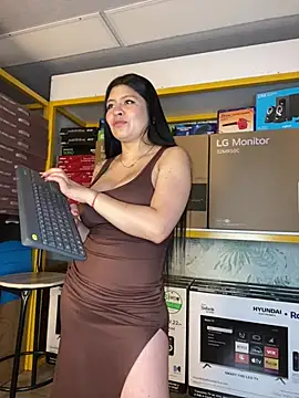 Snapshot of MeganSpencer_ chatting on May 2026 04:31:01 AM MeganSpencer online show from May 2026 04:31:01 AM