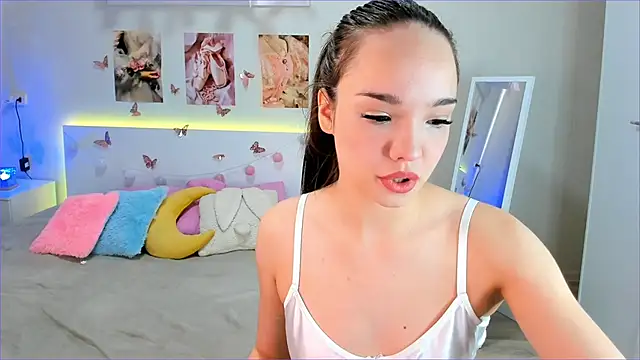 Snapshot of Milly_Lane chatting on May 2026 03:04:01 AM Milly Lane online show from May 2026 03:04:01 AM