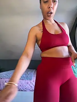 Saskia xx online show from April 2026 12:45:01 PM