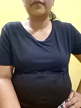 Yazhini-Cam online show from March 2026 06:28:02 AM