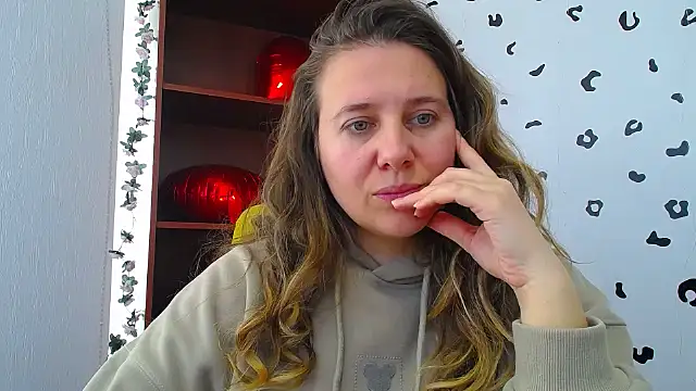 Nionelly online show from March 2026 12:57:01 PM