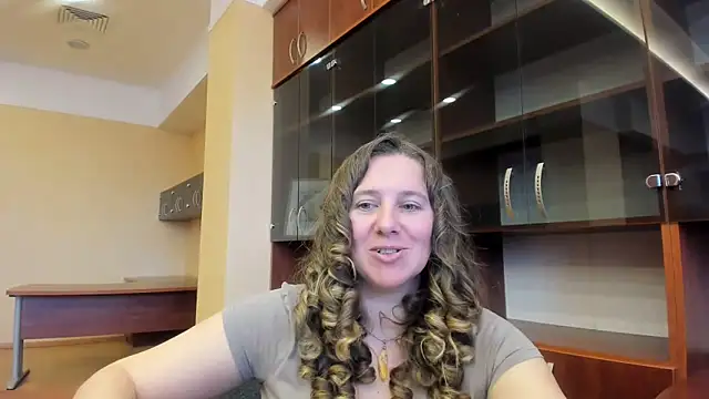 Nionelly online show from April 2026 10:33:01 AM