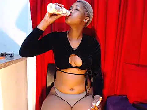DarkDivva18 online show from April 2026 01:34:01 AM