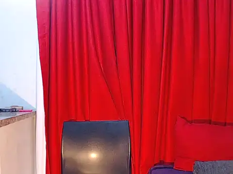 DarkDivva18 online show from May 2026 07:10:02 AM
