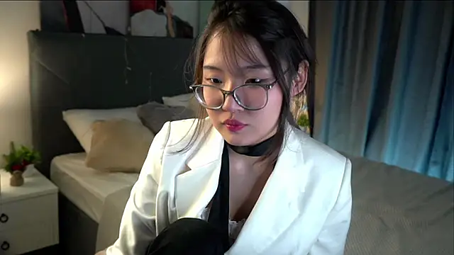 NelleMihalko online show from April 2026 11:06:02 AM