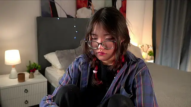 NelleMihalko online show from April 2026 11:16:01 AM