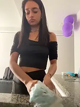 leilani X online show from May 2026 01:52:01 PM