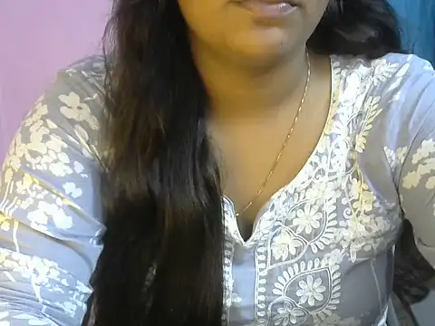 Snapshot of QUEEN-OF-QUEEN chatting on July 2026 08:01:02 PM QUEEN-OF-QUEEN online show from July 2026 08:01:02 PM