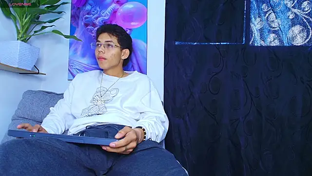 Dylan noir online show from March 2026 02:35:02 PM