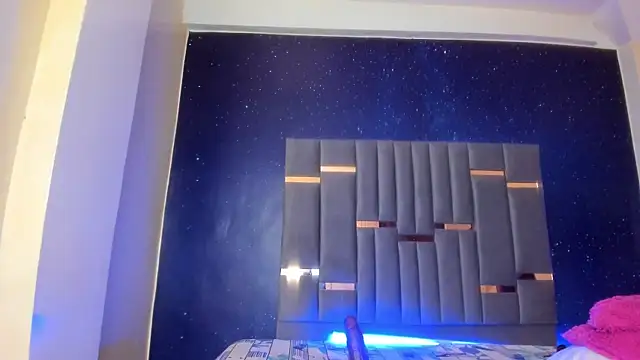 ChannelQueen online show from April 2026 03:41:01 AM