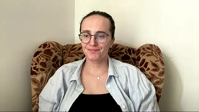 Snapshot of SofiaTease chatting on June 2026 01:19:02 PM SofiaTease online show from June 2026 01:19:02 PM