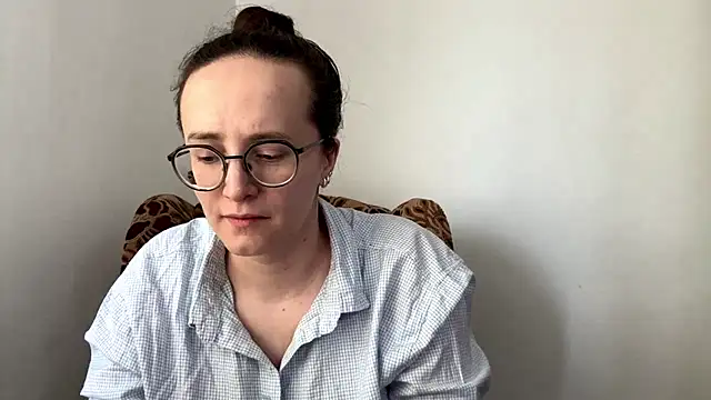 SofiaTease online show from April 2026 02:13:02 PM