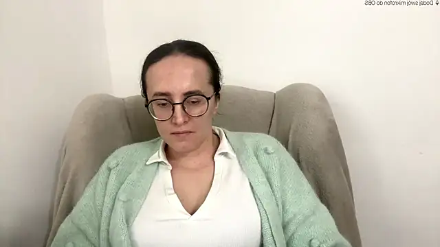 Snapshot of SofiaTease chatting on May 2026 01:17:02 PM SofiaTease online show from May 2026 01:17:02 PM