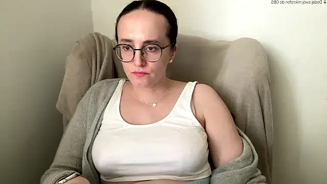 Snapshot of SofiaTease chatting on May 2026 01:53:01 PM SofiaTease online show from May 2026 01:53:01 PM