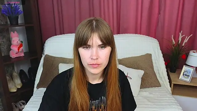 Snapshot of EmilyCuper_ chatting on July 2026 12:21:02 PM EmilyCuper online show from July 2026 12:21:02 PM