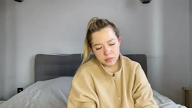 alyrasun online show from March 2026 06:18:02 AM