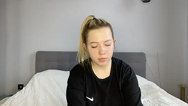 alyrasun online show from March 2026 06:13:02 AM