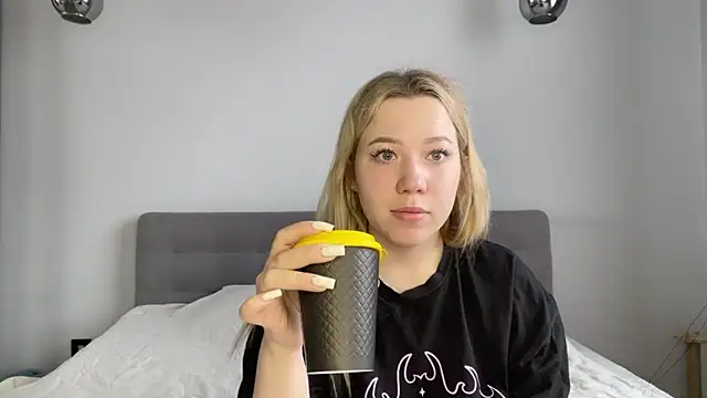 alyrasun online show from April 2026 06:25:01 AM