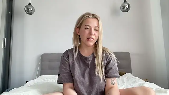 alyrasun online show from July 2026 03:21:02 PM