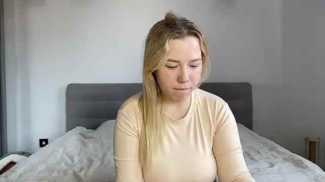alyrasun online show from May 2026 07:07:02 AM