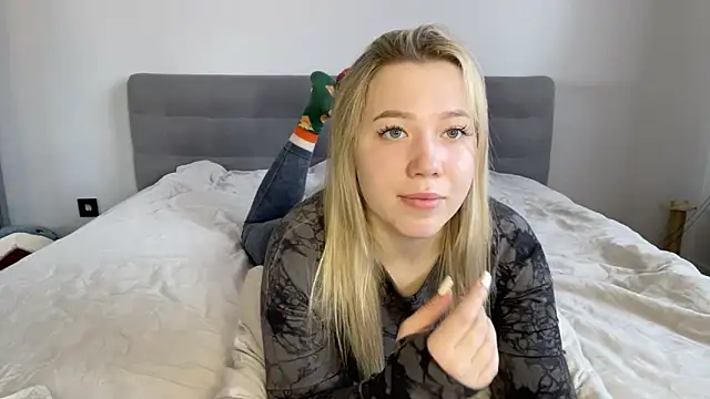 alyrasun online show from April 2026 07:11:02 AM