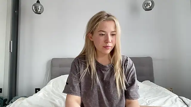 alyrasun online show from July 2026 09:39:01 AM