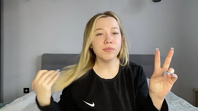 alyrasun online show from March 2026 05:58:01 AM