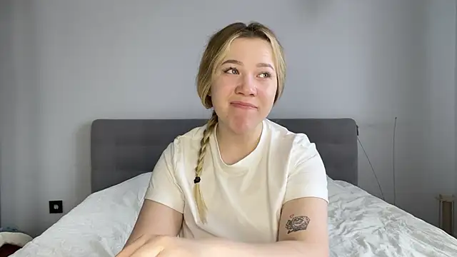 alyrasun online show from March 2026 06:14:01 AM