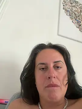 BunnyBallyX online show from May 2026 07:13:01 AM