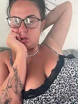 BunnyBallyX online show from June 2026 05:36:02 AM