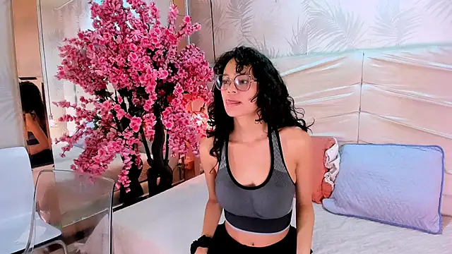 Tyna01 online show from March 2026 12:16:02 PM