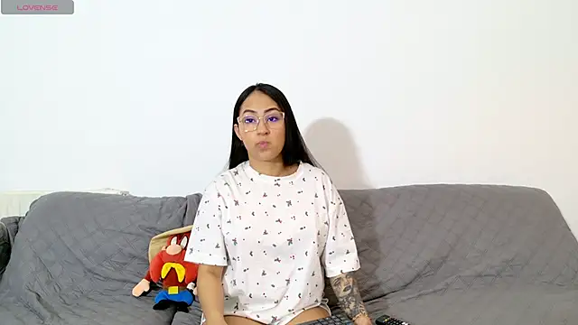vanessaadol online show from May 2026 09:56:02 AM