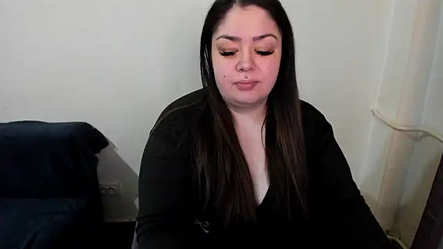 Snapshot of HellenVexary chatting on March 2026 04:07:02 PM HellenVexary online show from March 2026 04:07:02 PM