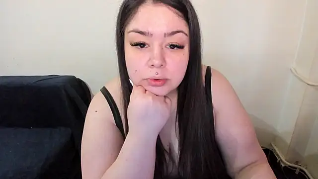 Snapshot of HellenVexary chatting on March 2026 03:35:02 PM HellenVexary online show from March 2026 03:35:02 PM
