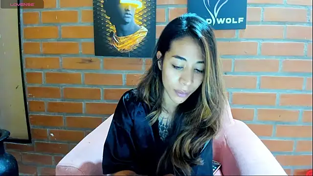 Badwolf818  online show from April 2026 08:27:02 AM