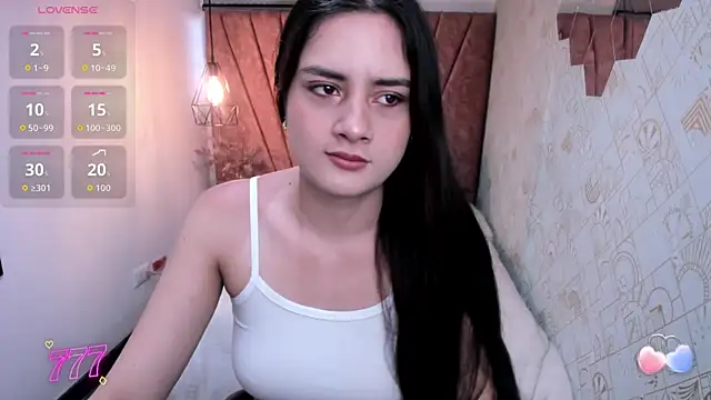 Snapshot of Zoe__Taylor__ chatting on May 2026 11:48:02 AM Zoe Taylor online show from May 2026 11:48:02 AM