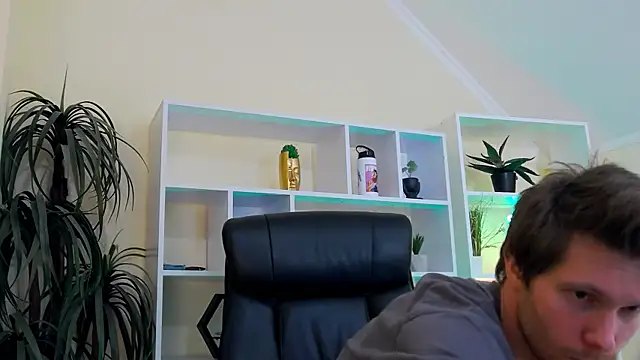 Eddie Baker online show from April 2026 09:43:02 PM