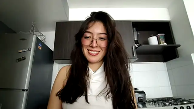 MiiaCullens online show from July 2026 04:32:01 PM
