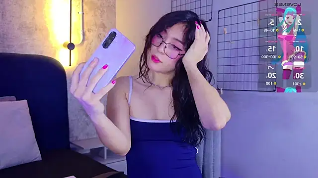 MiiaCullens online show from June 2026 01:08:02 PM