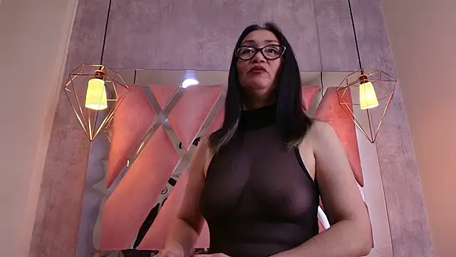 luci lane  online show from April 2026 03:29:02 AM