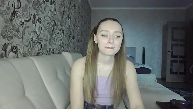 MysticGlimmer online show from March 2026 12:50:02 PM