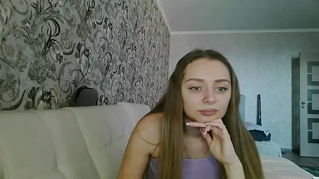 MysticGlimmer online show from March 2026 12:37:02 PM