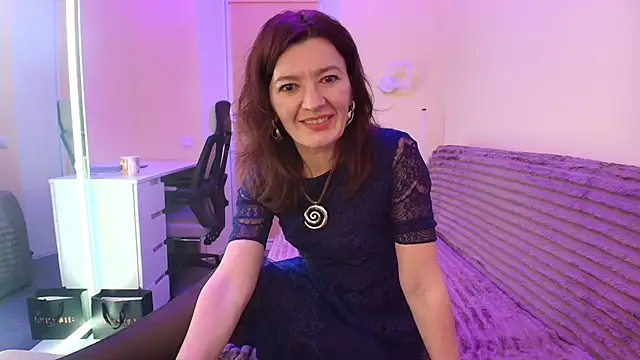 Bonnie Naughtyy online show from June 2026 03:44:01 PM