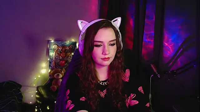 Snapshot of Celia_Sensual_ chatting on April 2026 08:03:02 PM Celia Sensual online show from April 2026 08:03:02 PM