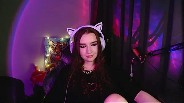 Celia Sensual  online show from June 2026 07:02:01 PM