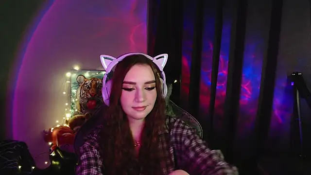 Celia Sensual  online show from July 2026 06:12:01 PM