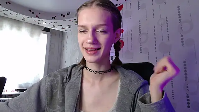 Chrissy Joyful online show from July 2026 04:10:01 AM