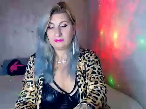 LilLux online show from March 2026 06:44:01 AM